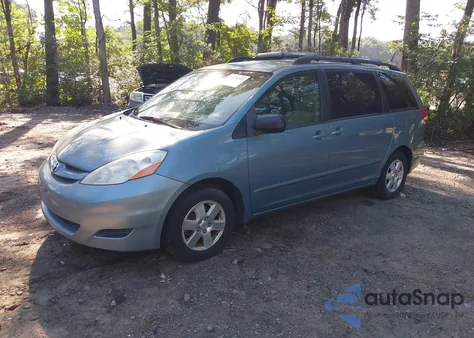 2009 Toyota Sienna Le z USA, uszkodzony, nr VIN 5TDZK23CX9S265750